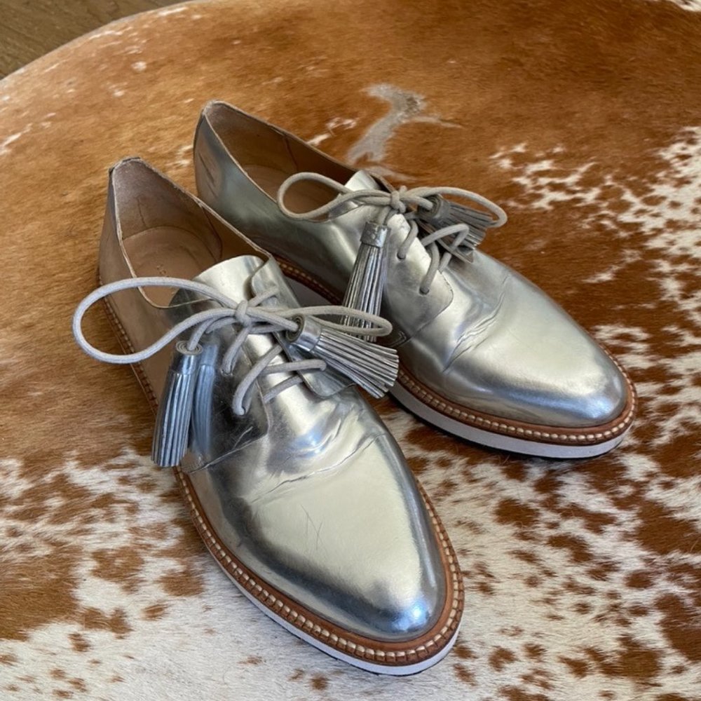 Loeffler Randall Callie Silver Oxford Sz 6.5B